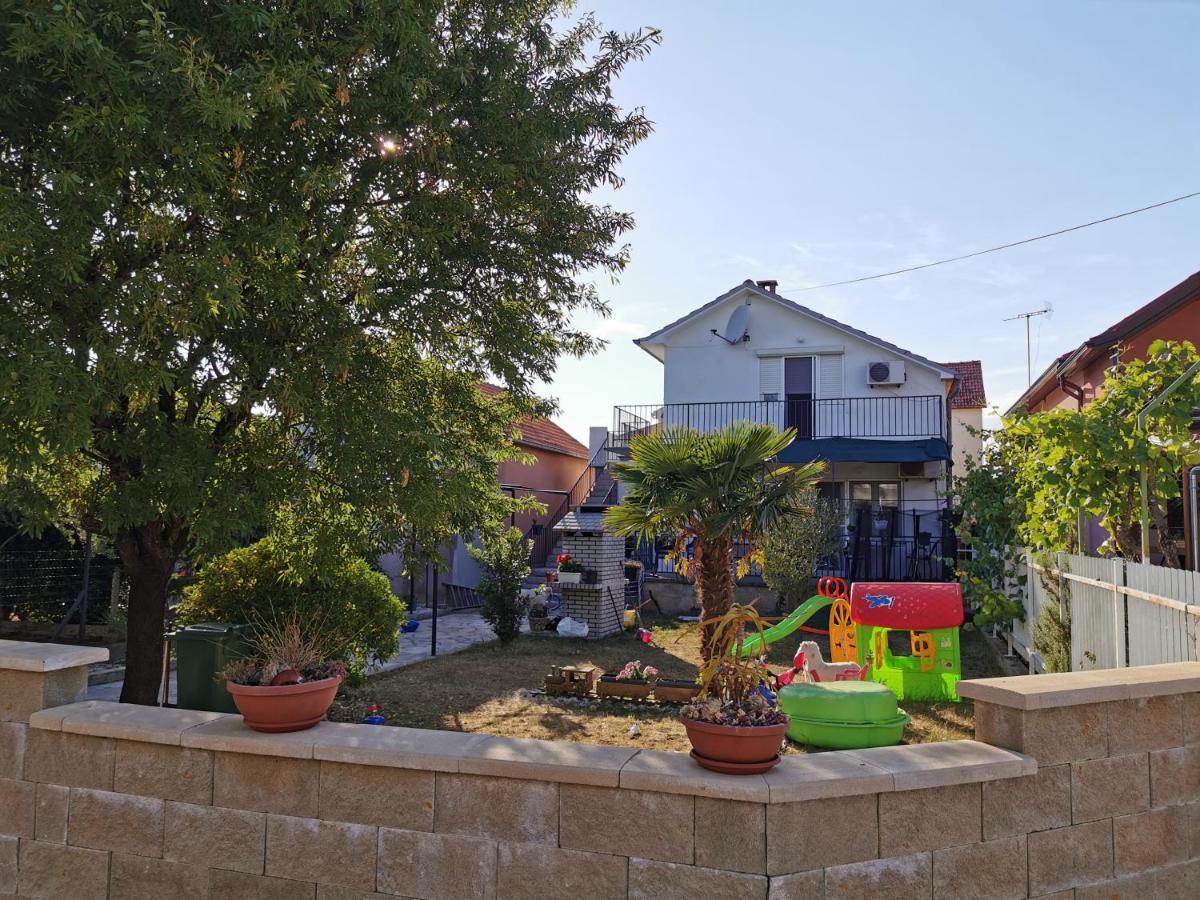Leona Apartment Sukošan Екстериор снимка