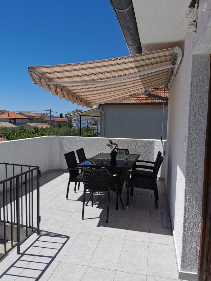 Leona Apartment Sukošan Екстериор снимка