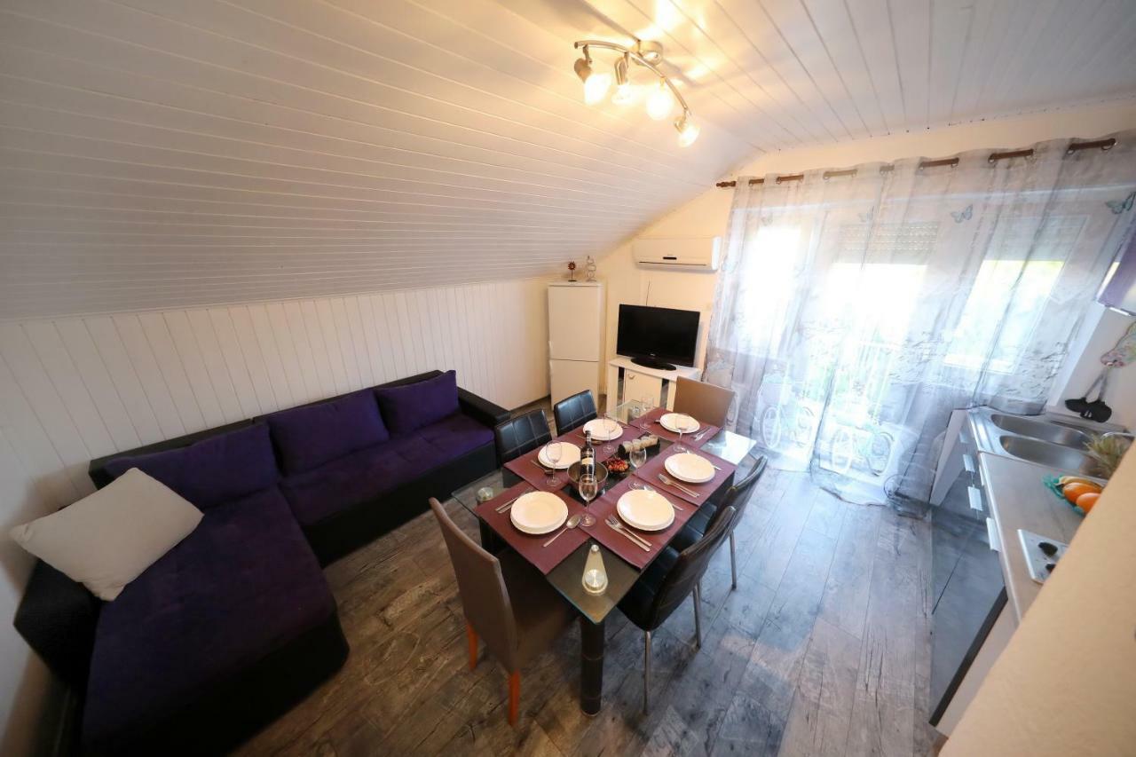 Leona Apartment Sukošan Екстериор снимка