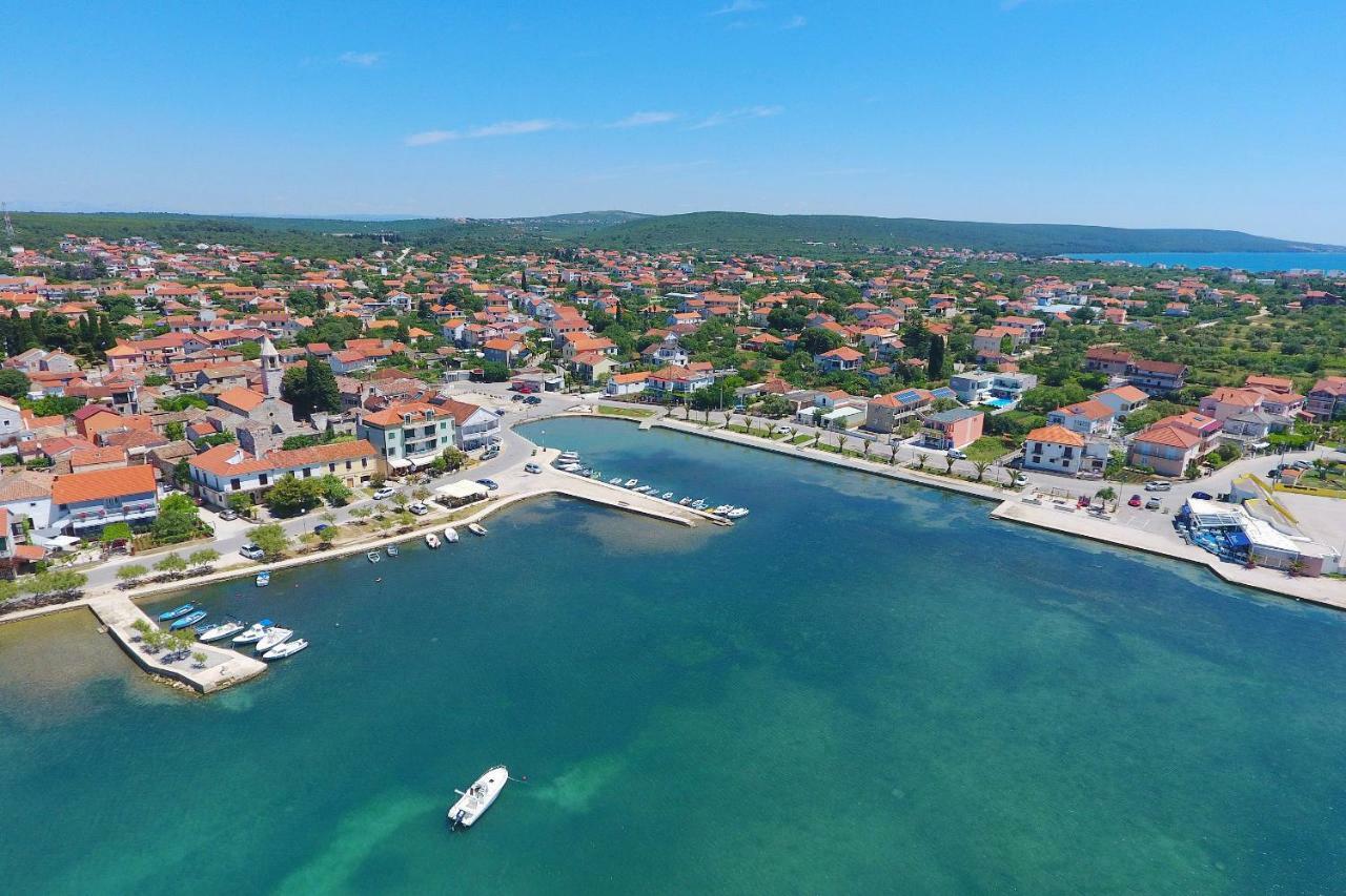 Leona Apartment Sukošan Екстериор снимка
