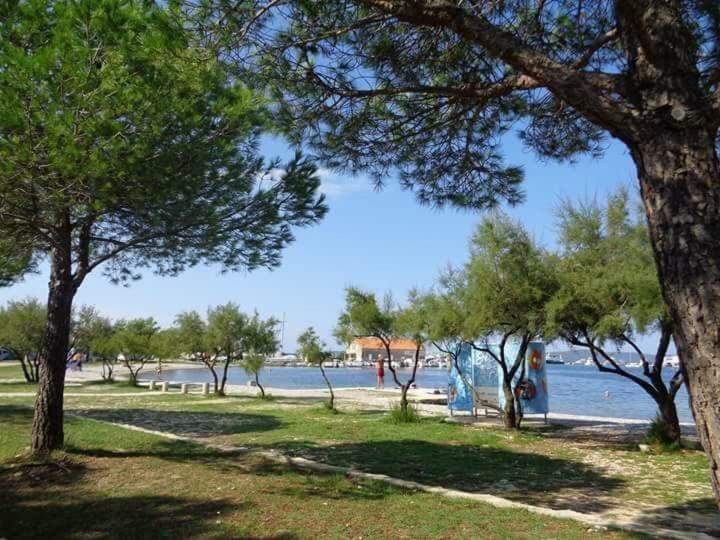 Leona Apartment Sukošan Екстериор снимка